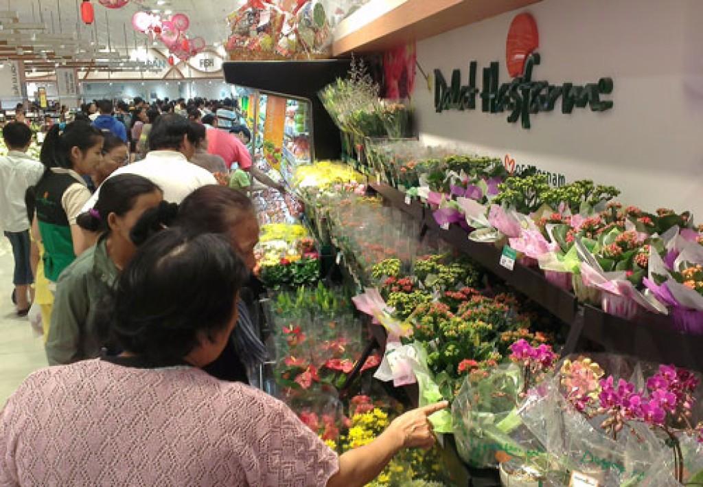 Dalat Hasfarm opened new flowers booth at AEON MALL