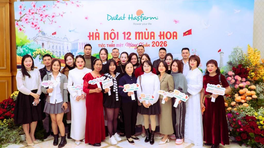 Tiệc Thân Mật Mừng Xuân 2026 – Hà Nội 12 Mùa Hoa